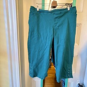 1XWP Catherines Petite Teal Capris Denim